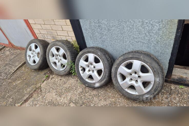 Opel, terasest stantsitud
