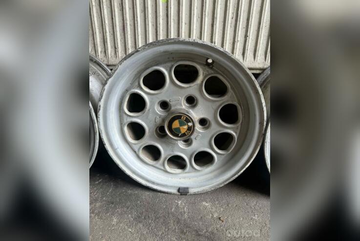 Bmw, valuveljed
