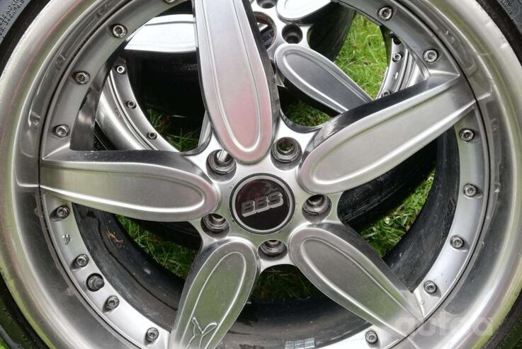 Wolf race, valuveljed