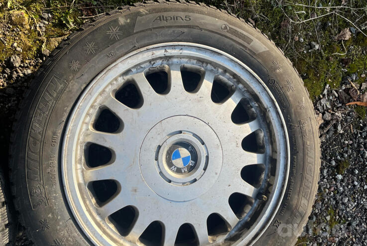 BMW, valuveljed