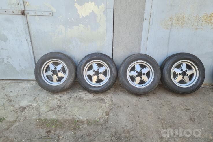 Mercedes, valuveljed