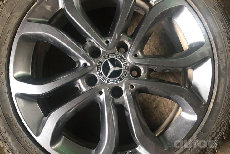 Mercedes benz, valuveljed