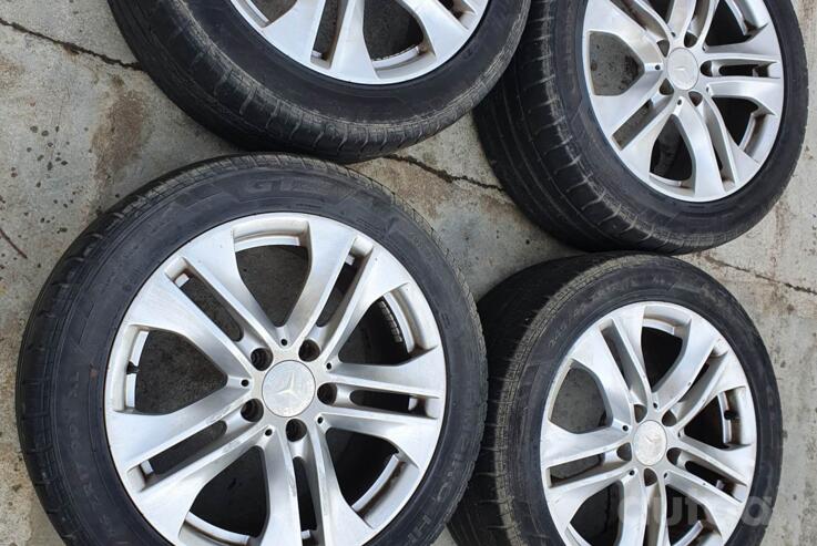 Mercedes, valuveljed