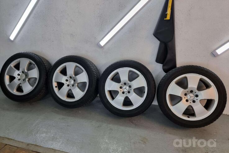 Mercedes Benz, valuveljed