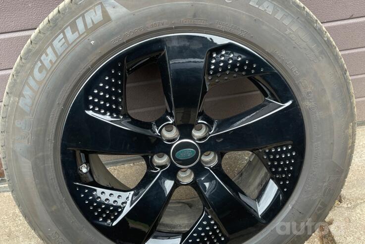 Land Rover, valuveljed