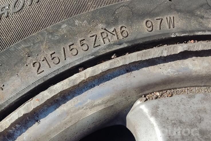 Mercedes Benz, valuveljed