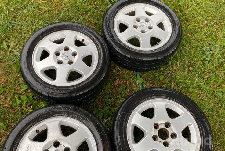 Opel Zafira, valuveljed