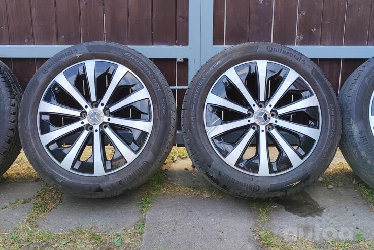 Mercedes Benz, valuveljed