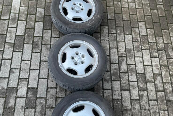 Merceces, valuveljed