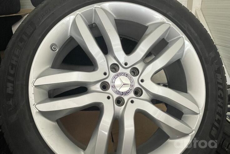 Mercedes-Benz, valuveljed