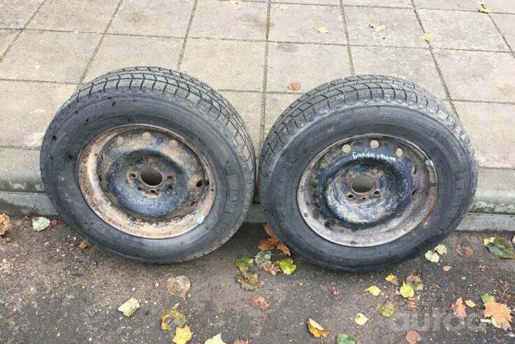 Muu, terasest stantsitud