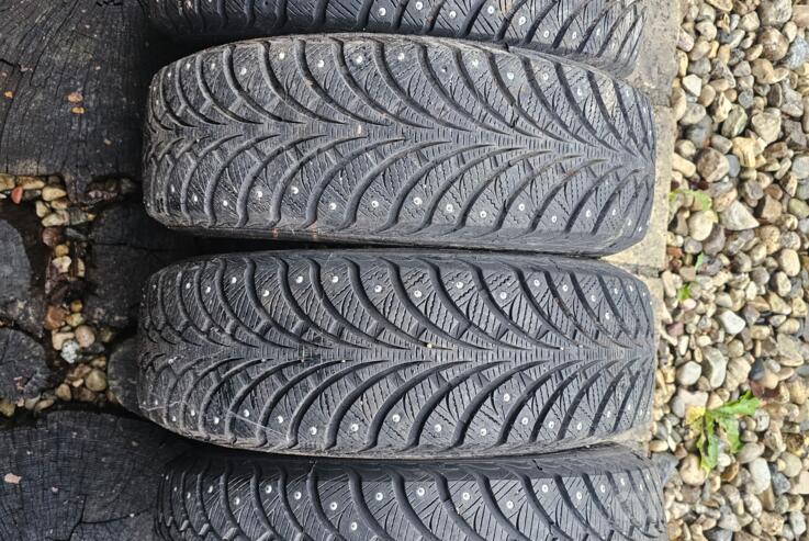 Goodyear Ultra Grip Extreme